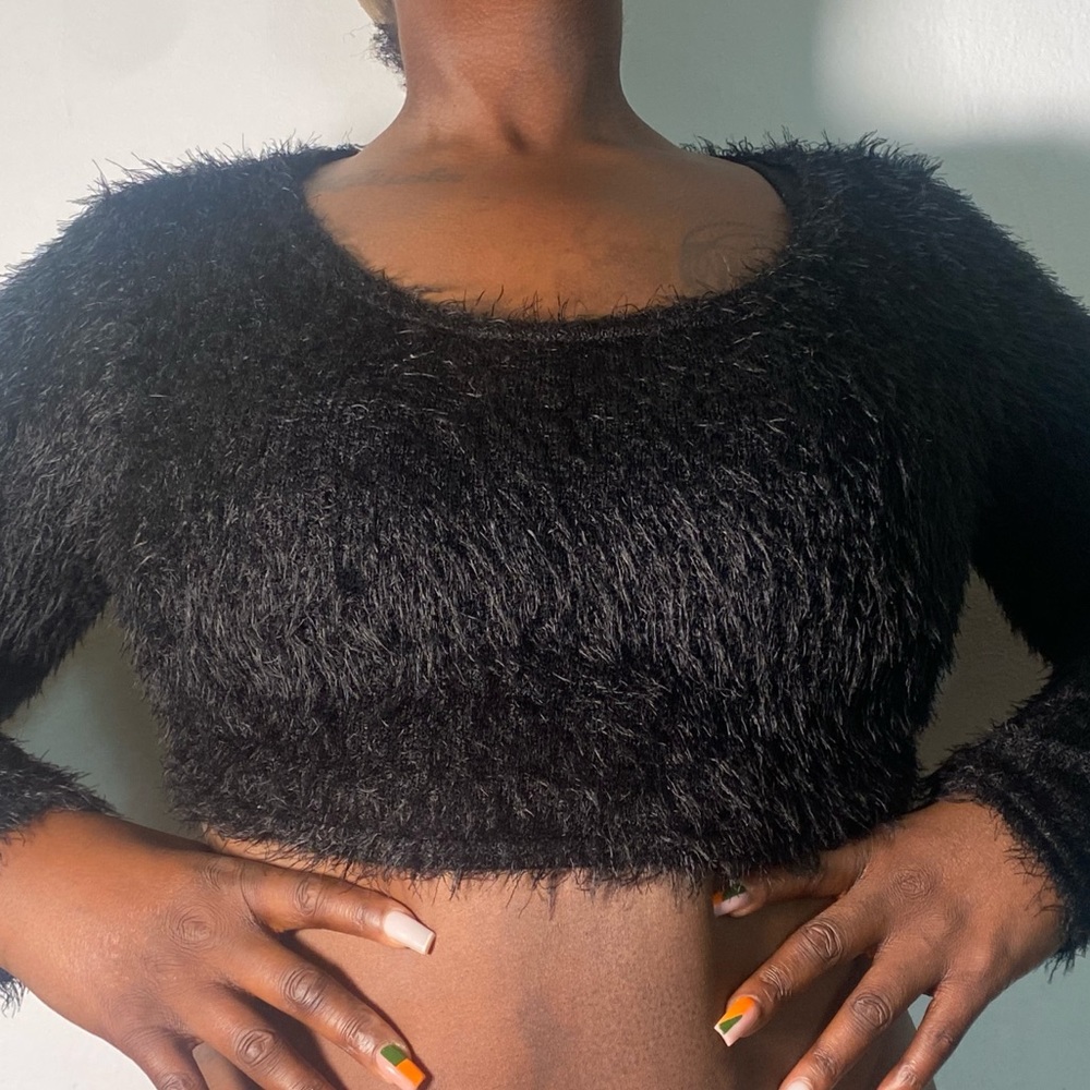 Black knitted crop sweater